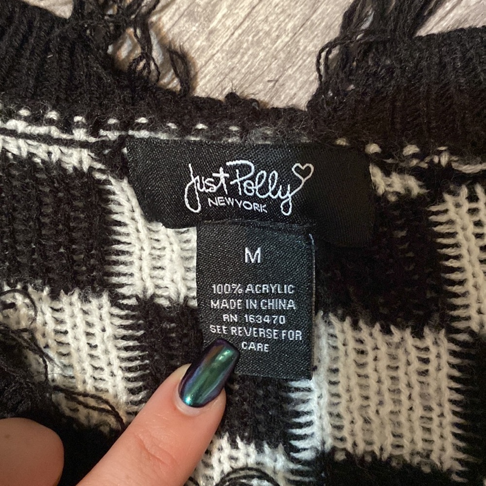 Sweater - Picture 2 of 3
